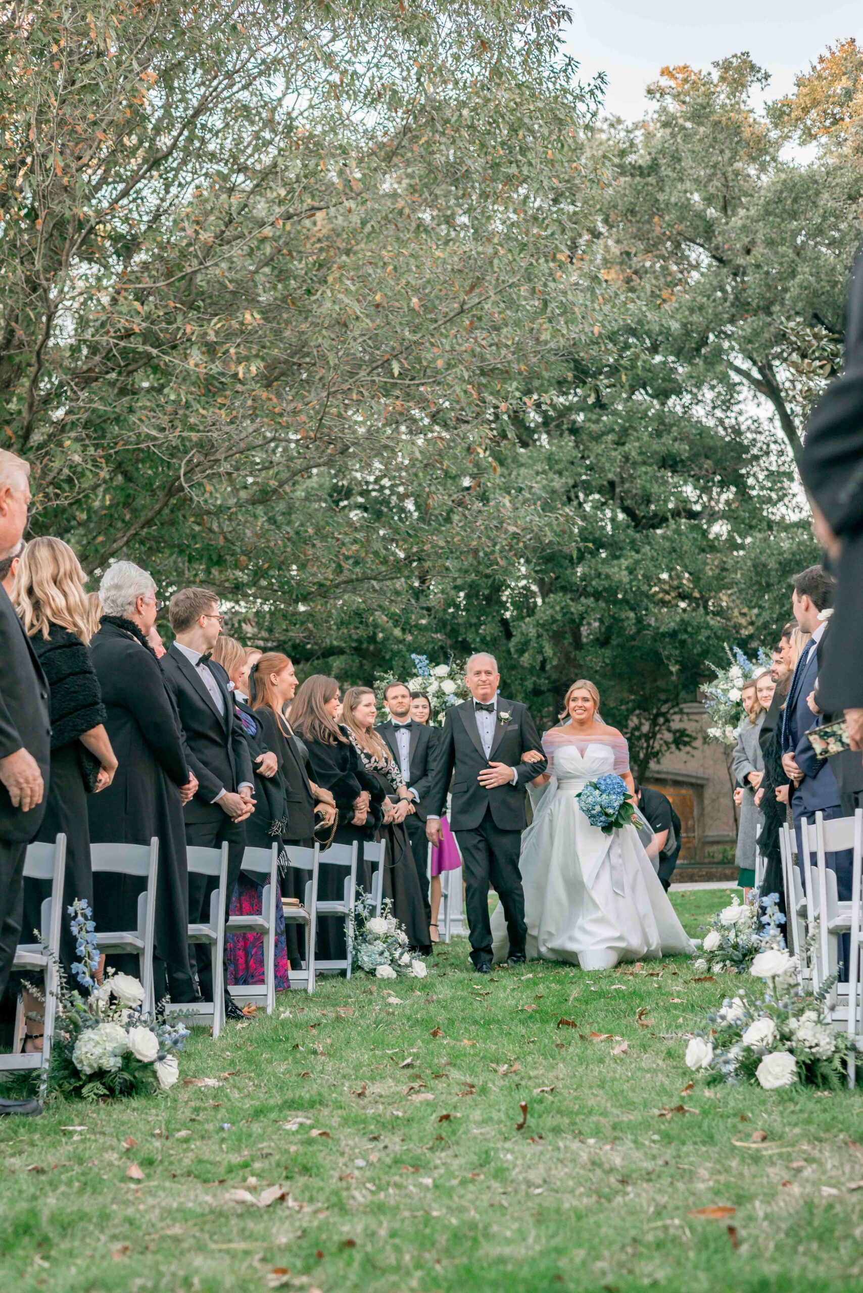 The Houstonian Hotel offers full service wedding vendors and experiences at a luxury level.
