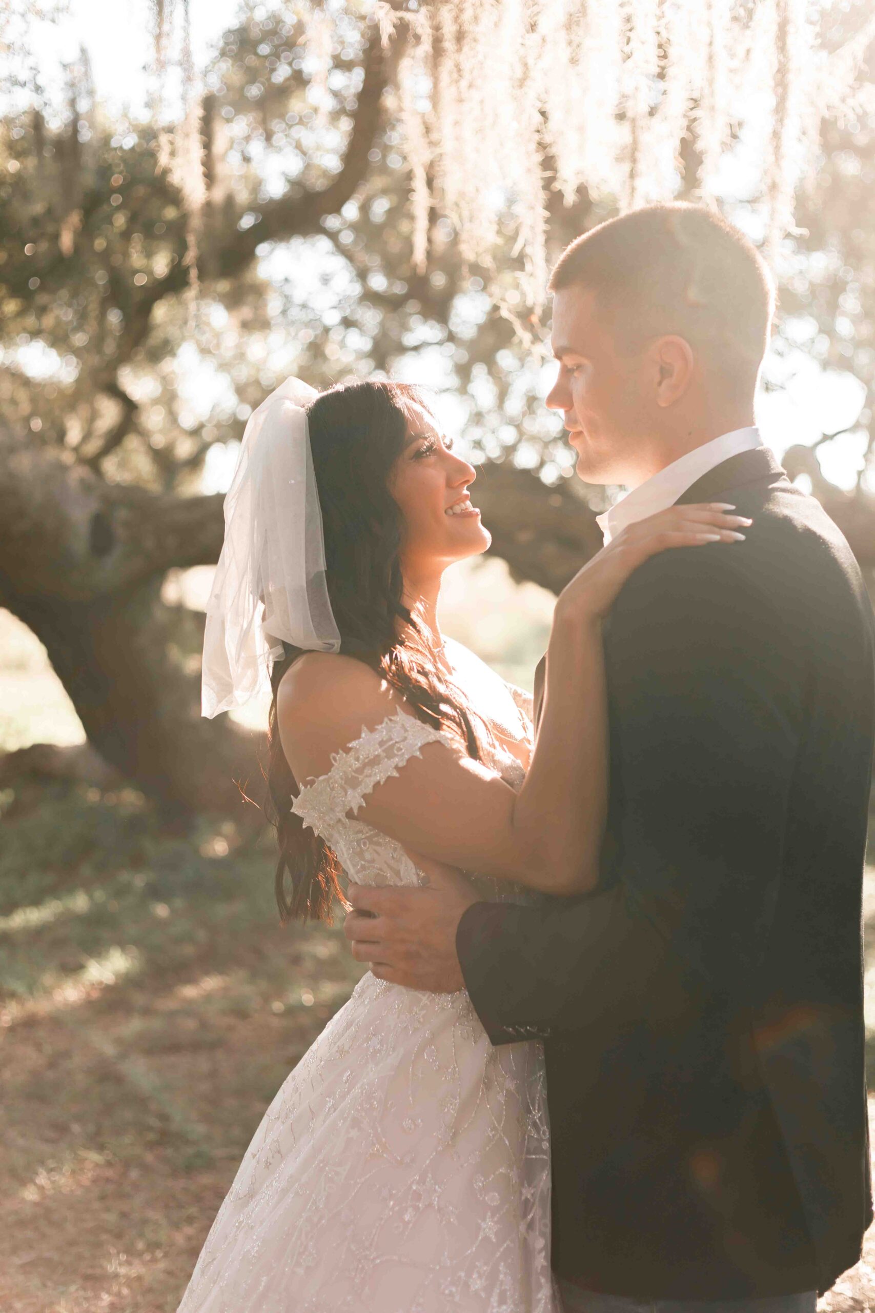 micro weddings in Houston are all the rage, with intimate details and smaller budgets.